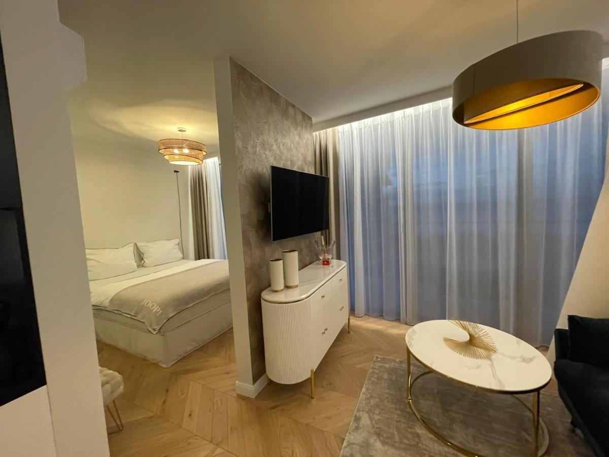 Wave Apartment Tyballtic 7Th Floor With Two Bedrooms And Sea View! Miedzyzdroje Bagian luar foto