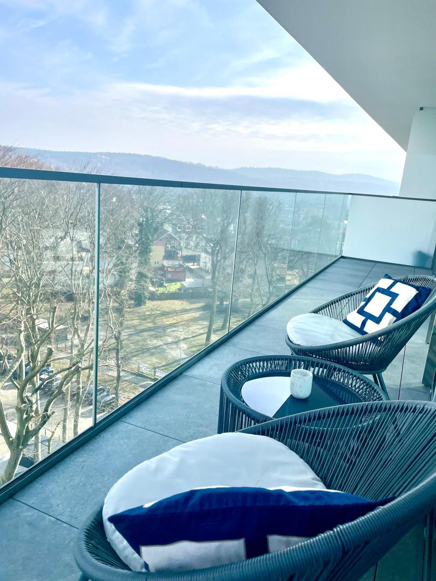 Wave Apartment Tyballtic 7Th Floor With Two Bedrooms And Sea View! Miedzyzdroje Bagian luar foto