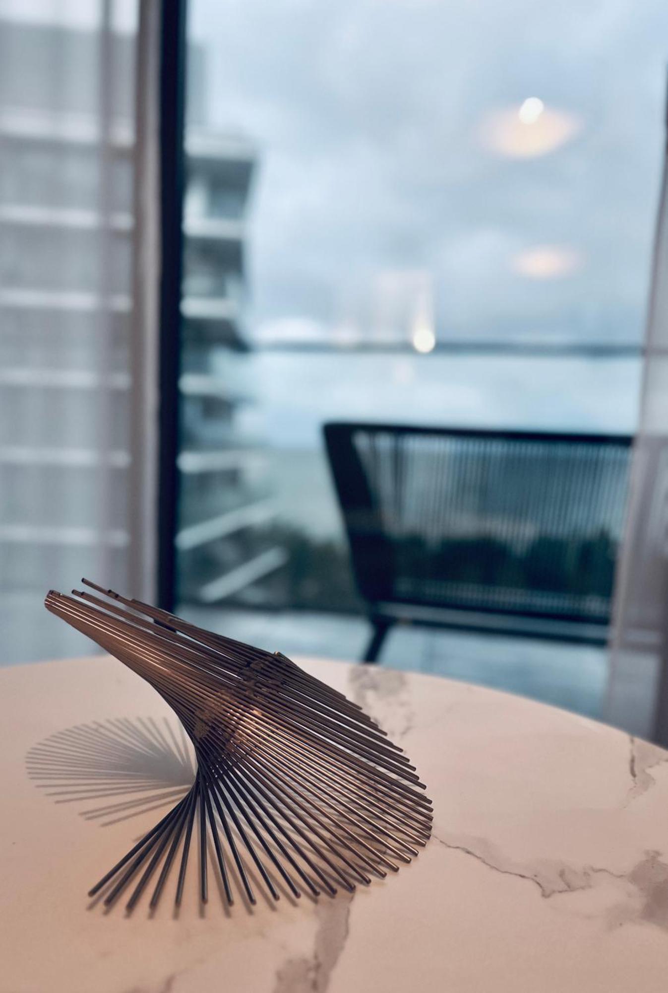 Wave Apartment Tyballtic 7Th Floor With Two Bedrooms And Sea View! Miedzyzdroje Bagian luar foto
